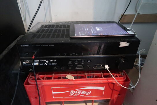 Musikanlæg, IPad samt 5 stk. Bowers & Wilkins højtalere