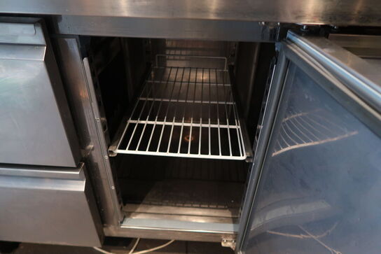 Kølebord med 4 døre og bagkant - Tefcold CK7410 - 533 liter