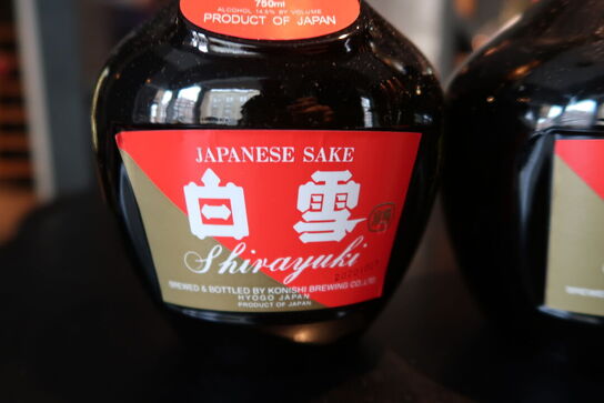 2 fl. japanske sake