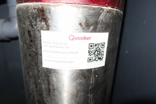 Quooker armatur i rustfrit stål med beholder