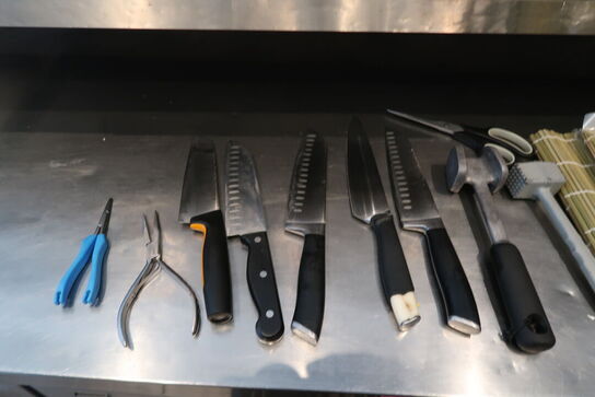 Diverse køkkenredskaber 