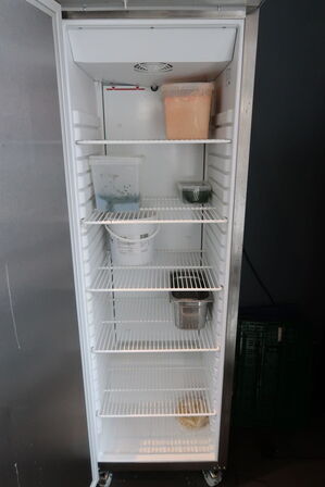 GRAM Compact K 420 RG Køleskab - Støjsvag på hjul 