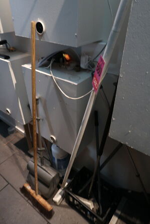 Diverse rengøringsartikler 