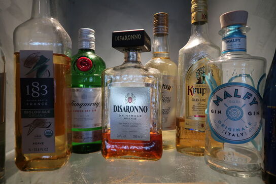 10 fl. Ass. Alkohol - I ANBRUD