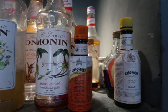 17 fl. Ass. Alkohol - I ANBRUD