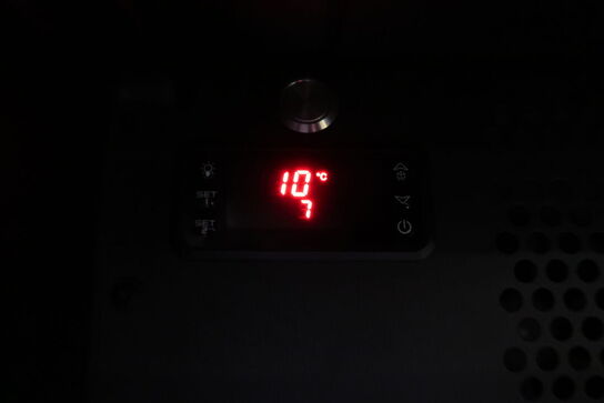 Vinkøleskab, Vestfrost FZ 420 W - H, black Edition