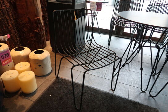 2 stk. Henning Larsen design Loungestol i metal & cafebord