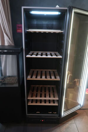 Vinkøleskab, Vestfrost FZ 414 W 