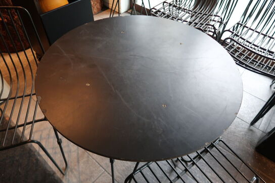 2 stk. Henning Larsen design Loungestol i metal & cafebord