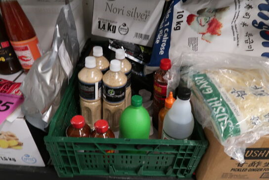 Stort parti madvarer - tøm hylde