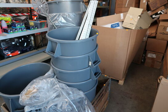 Palle med skraldespande m.m.