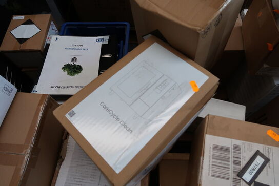 Palle med div. Rengøringsmidler m.m. UNOX, MERRYCHEF m.fl.