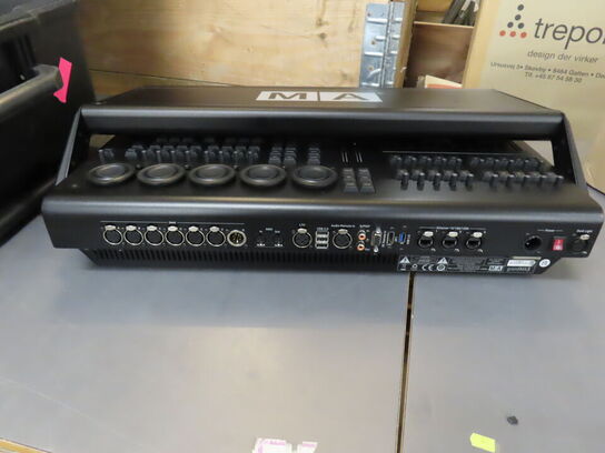 Lyspult - MA LIGHTNING - GrandMA3 Compact i PELI case