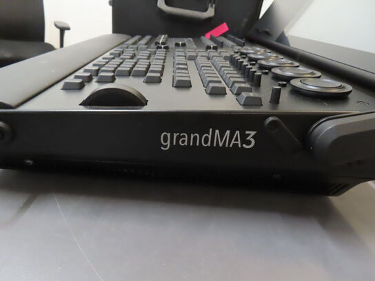 Lyspult - MA LIGHTNING - GrandMA3 Compact i PELI case