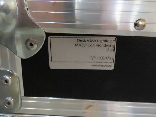 Lyspult - MA LIGHTNING - GrandMA3 On PC Command Wing i Flightcase