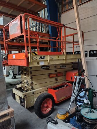 Sakselift JLG  3969 electric