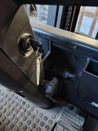 Truck  STILL R 20-16