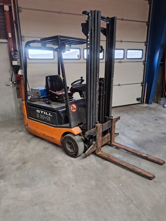 Truck  STILL R 20-16