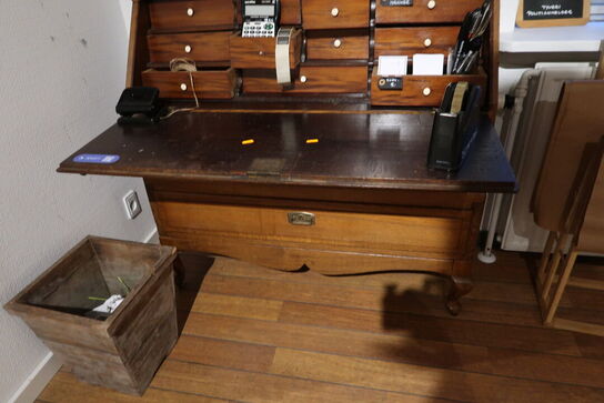 Pakkedisk med indhold