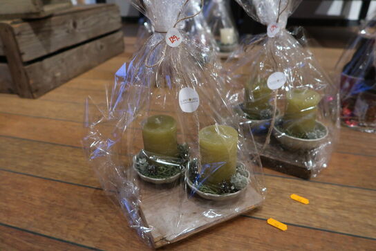 2 stk. dekorationer med stearinlys