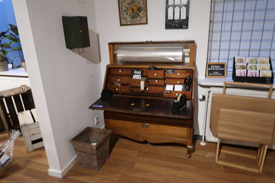 Pakkedisk med indhold