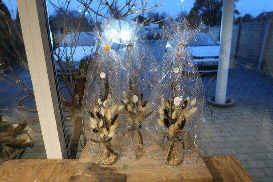 3 stk. buketter i vaser