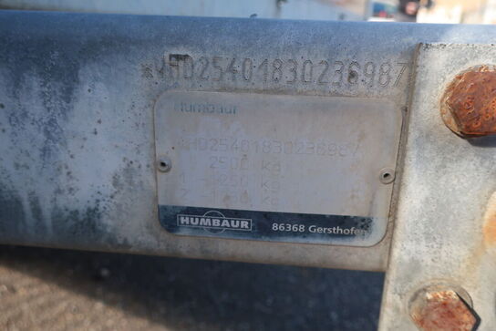 Trailer HUMBAUR
