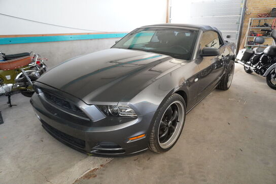 Personbil FORD Mustang 3,8 V6 Årgang 2014