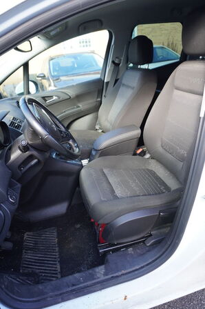 Varebil Opel Meriva 1,6 TDCI 95HK Activan