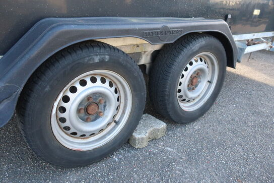 Trailer HUMBAUR