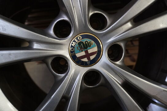 2 stk. 16" Fælge med dæk til ALFA ROMEO Giulietta (Momsfri)