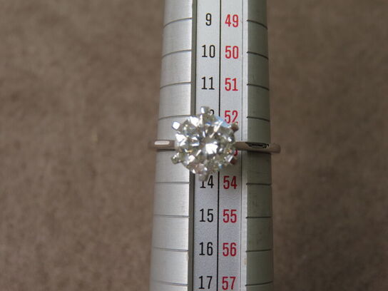 Diamant Ring 2.02 CT. 14 KT. Hvidguld (inkl. IGI Certifikat)