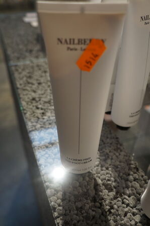 Parti creme NAILBERRY