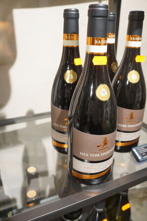 2 fl. Vin WINZERKELLER HEX VOM DASENSTEIN