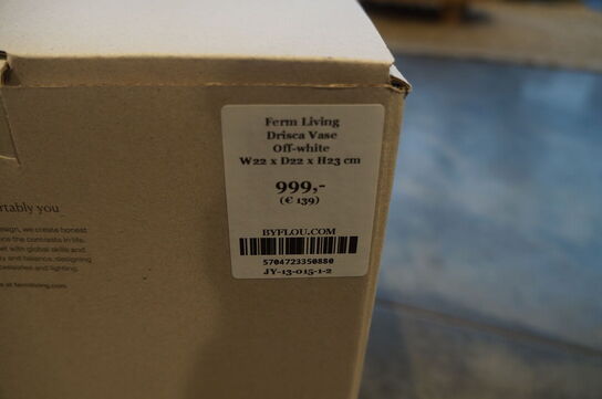 Vase FERM LIVING DRISCA