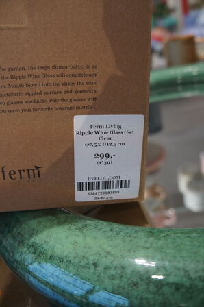 4 stk. Vinglas FERM LIVING RIPPLE