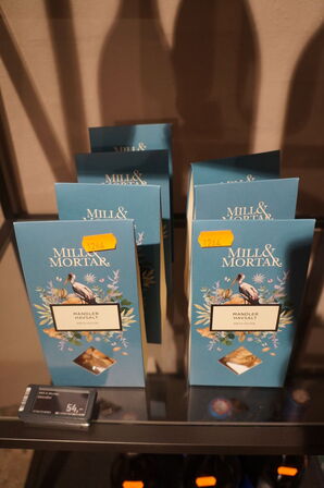 7 pk. Mandler MILL & MORTAR