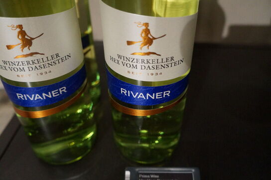 4 fl. Vin WINZERKELLER HEX VOM DASENSTEIN