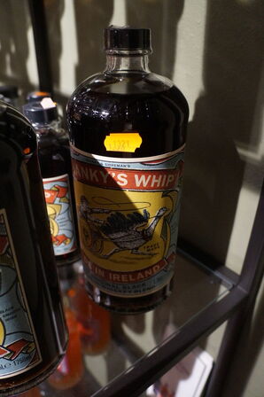 1 fl. Whiskey HANKY'S WHIP