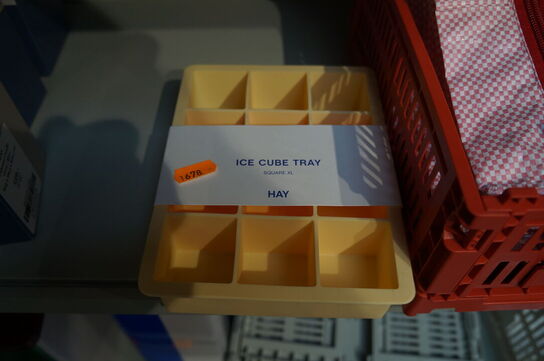 Diverse interiør på hylde