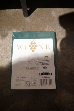 Coffe table book PRINTWORKS WINE