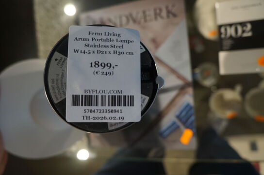 Bordlampe FERM LIVING ARUM