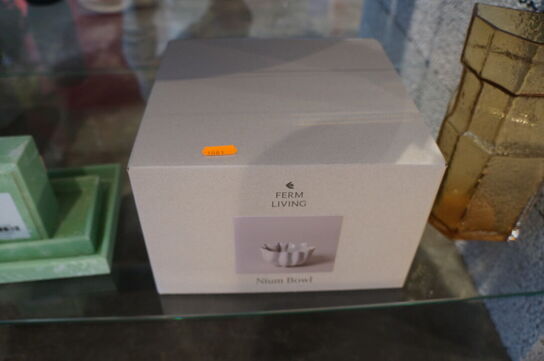 Skål FERM LIVING NIUM