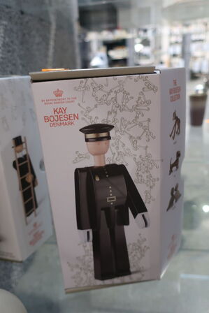 Politibetjent KAY BOJESEN