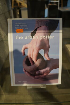 Coffe table book NEW MAGS THE URBAN POTTER