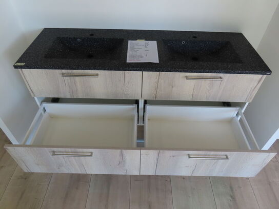 Badeværelses arrangement - 4 stk. skuffer med fuldt udtræk og soft close og KUMA vask