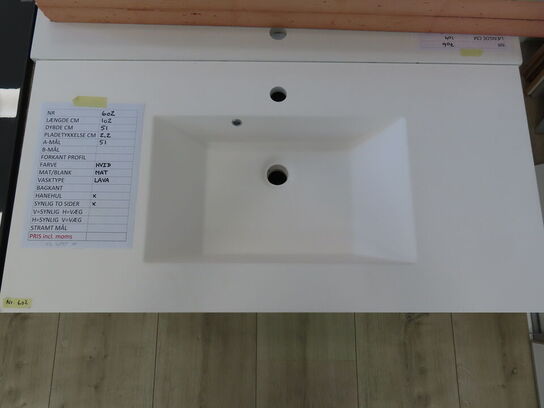 Badeværelses arrangement - 2 stk. skuffer med fuldt udtræk og soft close og KUMA vask