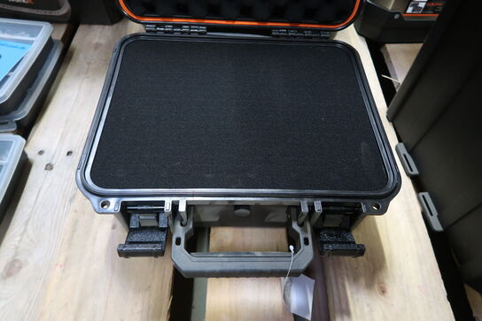 Hardcase kuffert med skum