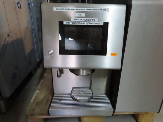Kaffemaskine inkl mælkekøler