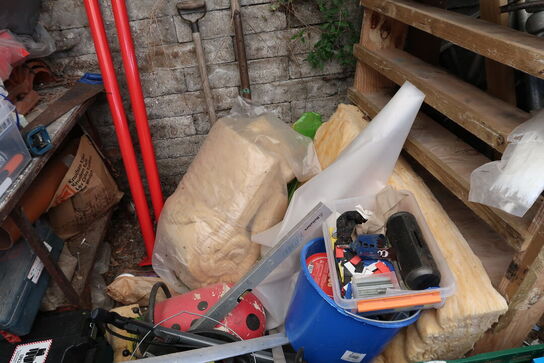 Div. Stiger, varelager, stilladsdele JUMBO, palleløfter m.m. (alt skal medtages)